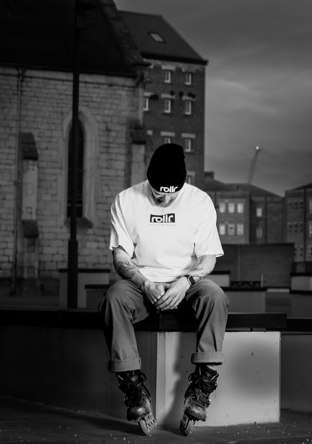 roller style that moves polar white tee